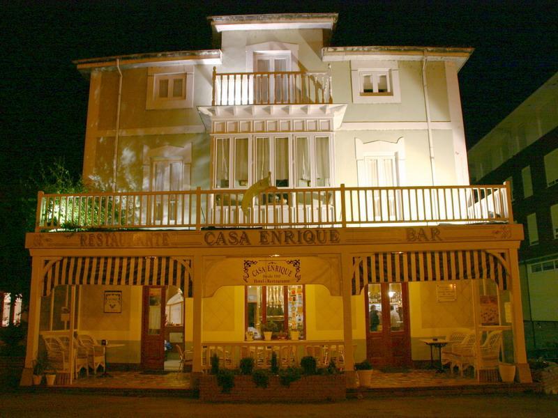 Hotel-Restaurante Casa Enrique Solares Exterior foto